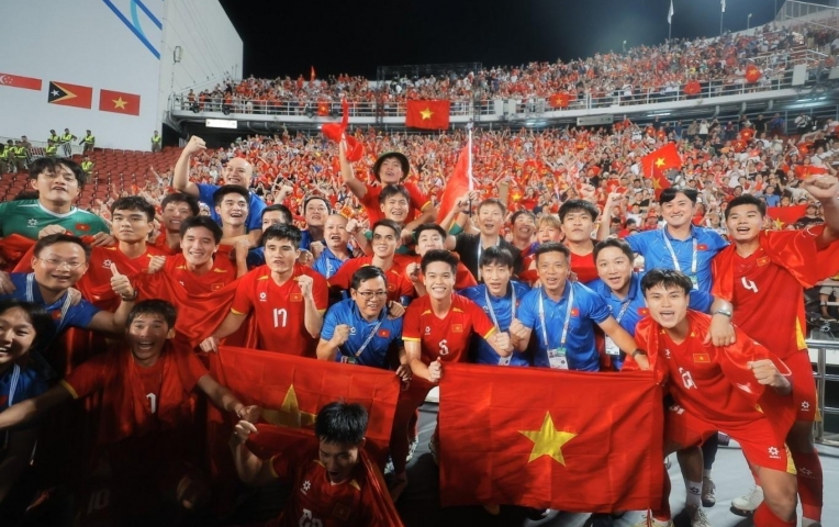 Truyền thông Trung Quốc đồng loạt thán phục màn ngược dòng kinh điển của U22 Việt Nam