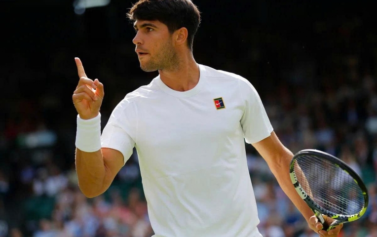 Wimbledon 2025: Alcaraz nối dài chuỗi thắng, nhiều bất ngờ xảy ra