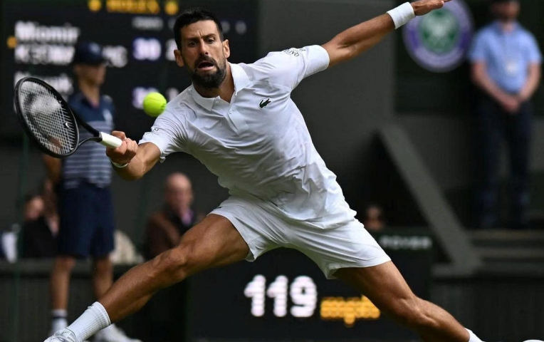 Djokovic dấn thân sang môn thể thao vua