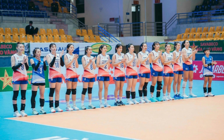 Đội bóng chuyền nữ Hà Nội chia tay chuyên gia nước ngoài