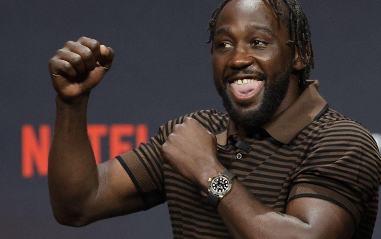 Bị Ilia Topuria dọa knock-out, Terence Crawford nói thẳng một điều