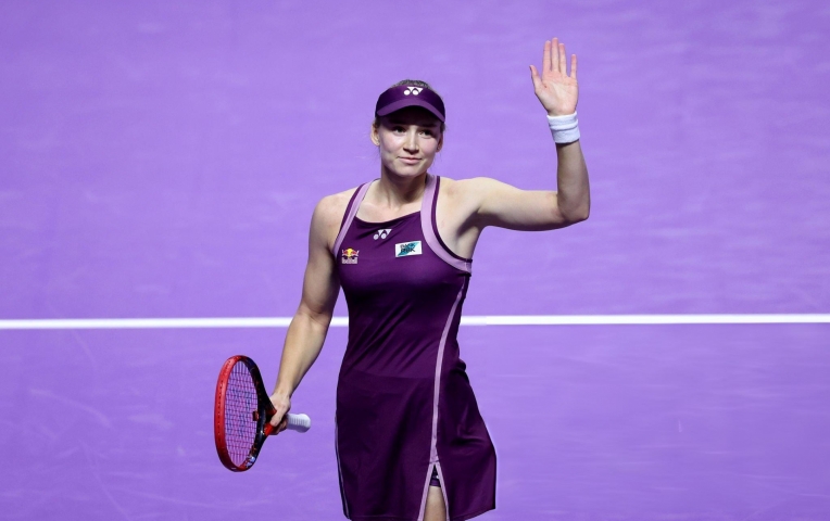 Mỹ nhân quần vợt châu Á làm nên lịch sử ở WTA Finals