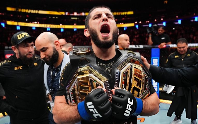 UFC 322: Islam Makhachev vô địch hai hạng cân, Valentina Shevchenko tiếp đà thống trị