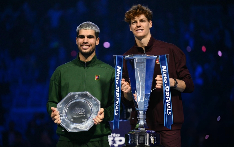 Hạ đẹp Alcaraz, Sinner bảo vệ thành công ngôi vương ATP Finals