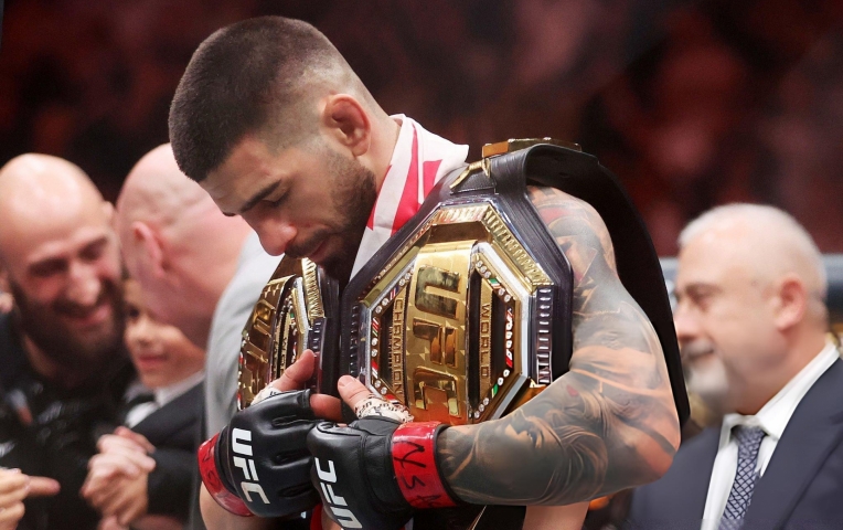 Đai hạng nhẹ UFC của Ilia Topuria bị đe dọa
