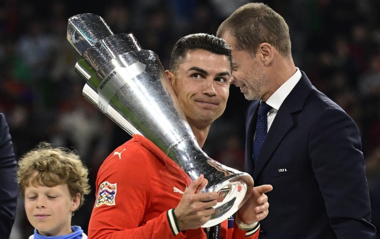 CHÍNH THỨC: Ronaldo chốt tương lai sau khi vô địch Nations League