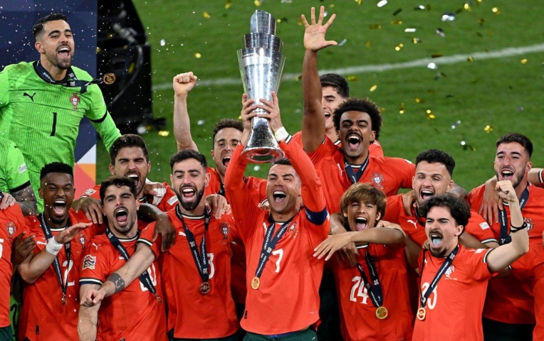 UEFA thốt lên 1 điều về Ronaldo và Bồ Đào Nha sau chức vô địch Nations League