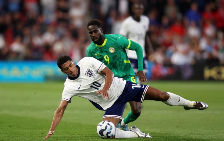 Harry Kane ghi bàn, ĐT Anh vẫn thảm bại khó tin