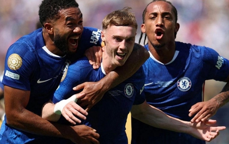 Chelsea duyệt chi 100 triệu Euro cho 'bom tấn kép'