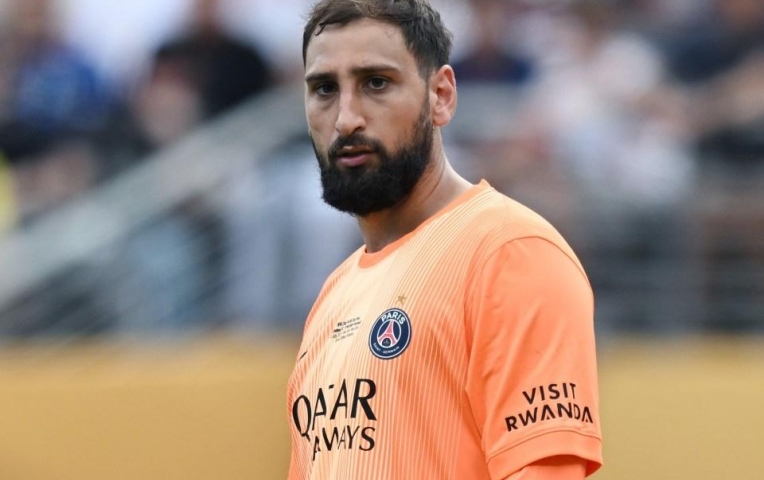 Vừa đến Man City, Donnarumma đã nhận luôn 'lệnh cấm' từ Ngoại hạng Anh