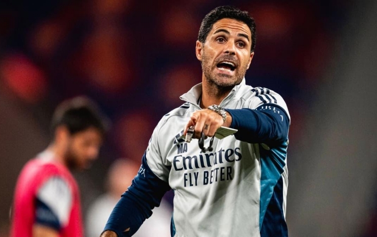 Arsenal ngậm 'trái đắng'? Thương vụ siêu hời khiến cả giải đấu choáng váng