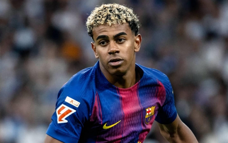 Barca khẳng định vô tội trước tranh cãi Yamal không lên tuyển