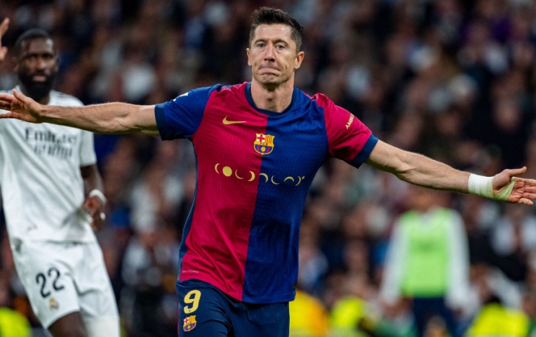 Lewandowski đứng trước cột mốc đáng nhớ tại Barca