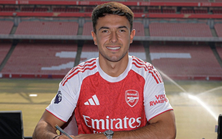 Arteta tin Zubimendi sẽ giúp Arsenal chơi bóng thông minh hơn