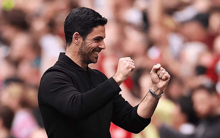 Arsenal nhắm chiêu mộ thủ môn đắt giá nhất lịch sử