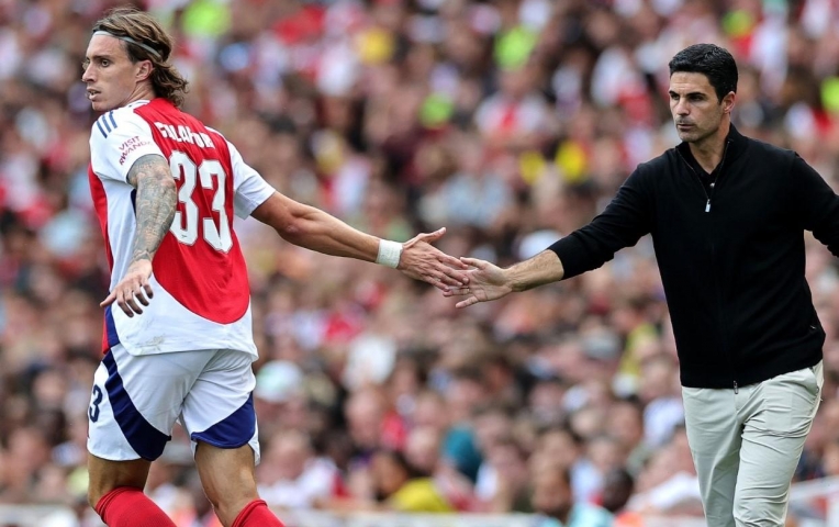 Sao Arsenal bất ngờ 'chống lệnh' của Arteta vì tiếng gọi thiêng liêng