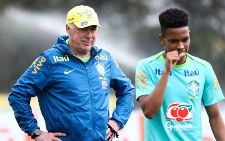 Thần đồng số 1 Brazil bị chửi xanh mặt: 'Tuân lệnh hoặc ra ngoài!'