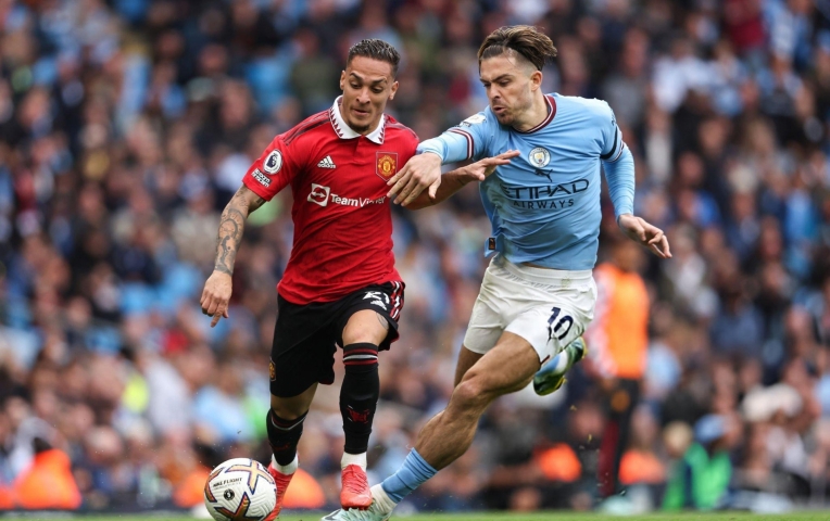 Erik ten Hag quyết mua sao Man City tạo 'đôi cánh trong mơ' với Antony