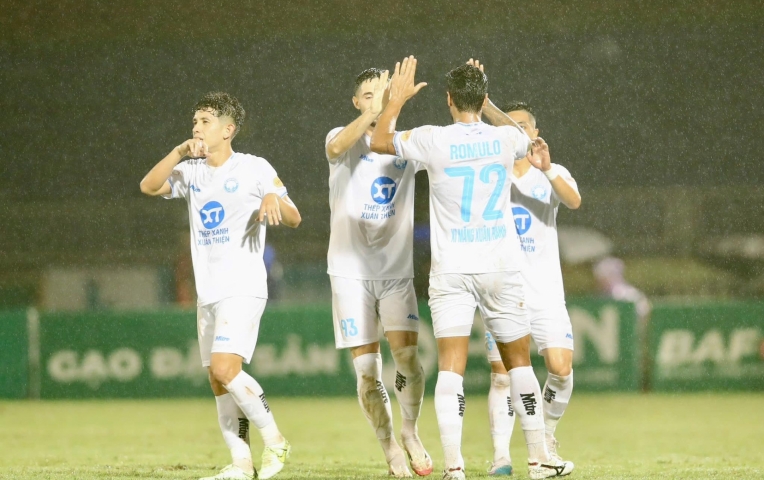 Lịch thi đấu vòng 25 V-League 2024/2025: Nam Định vô địch, xác định đội xuống hạng?