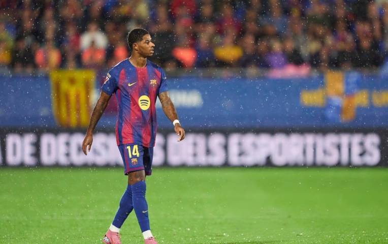 Rashford bị Hansi Flick phạt vì 'vô kỷ luật'
