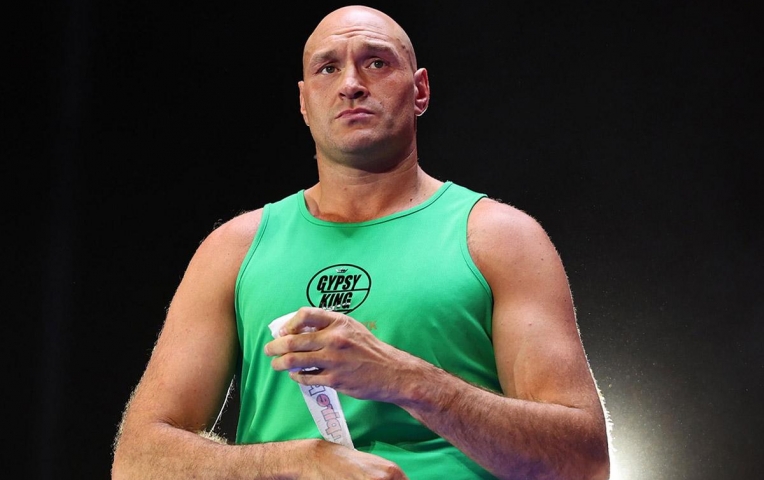 'Vua giang hồ' Tyson Fury hoãn giải nghệ, tái xuất võ đài năm 2026