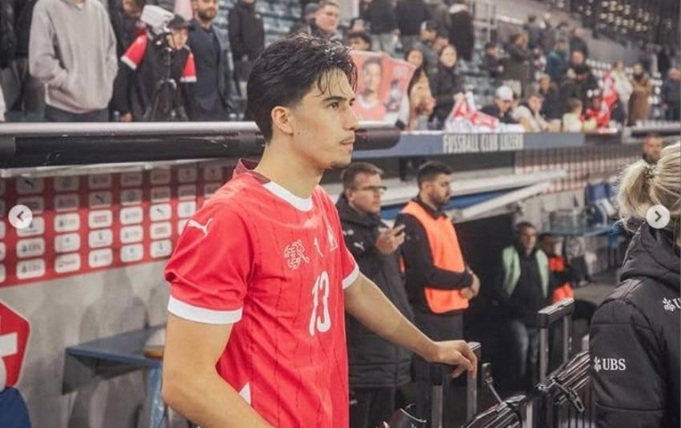 Việt kiều đẳng cấp châu Âu sắp được gọi lên tuyển Thụy Sĩ