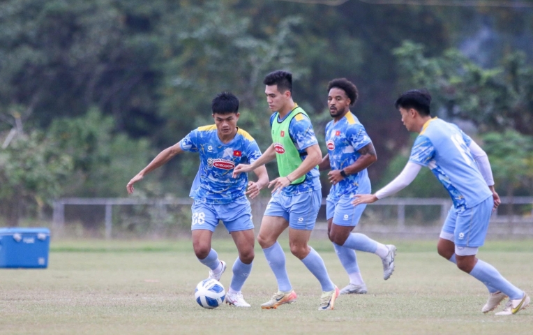 ĐT Việt Nam làm điều không thể thiếu trước trận gặp Lào