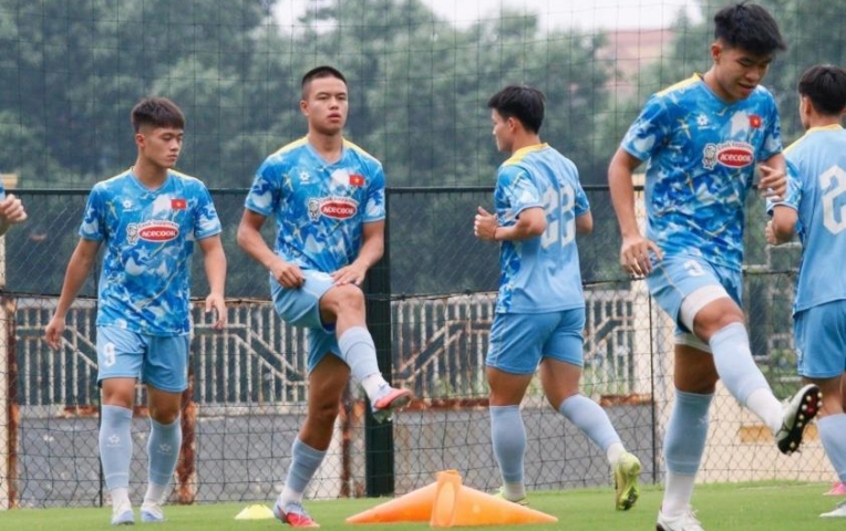 Sao Việt kiều đẳng cấp châu Âu được gọi gấp lên U22 Việt Nam?