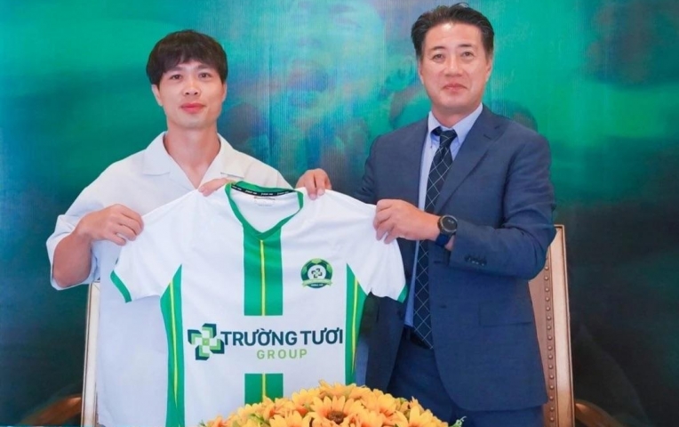 Chuyên gia Nhật Bản bất ngờ chia tay đội Công Phượng