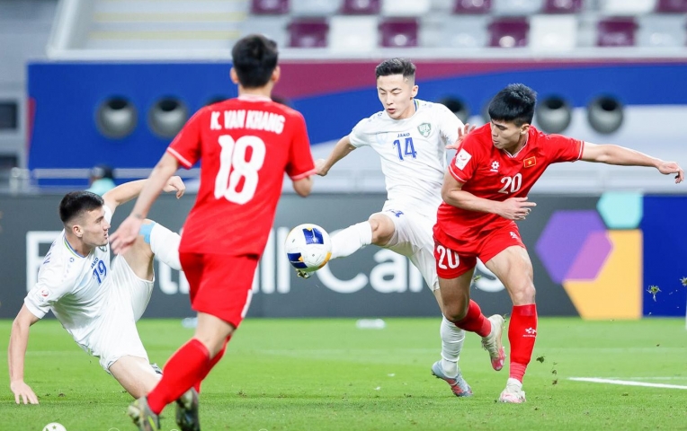 ĐKVĐ châu Á chơi lớn, chấp tuổi khi đối đầu U23 Việt Nam