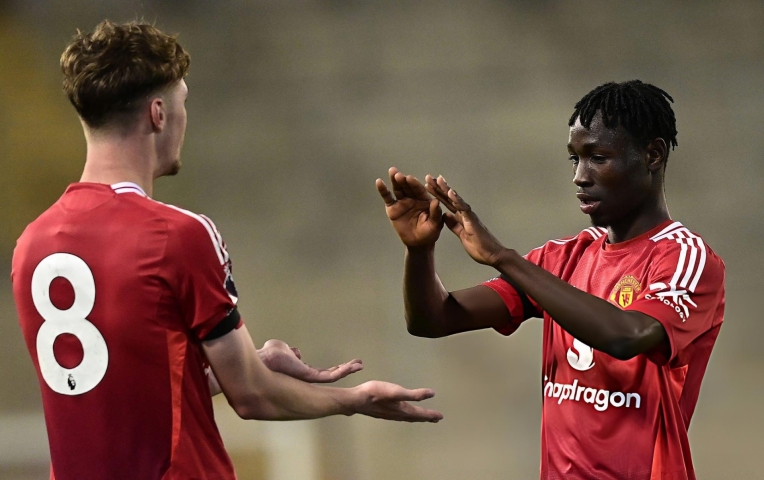 Thần đồng MU giúp đội nhà thắng cực đậm Indonesia