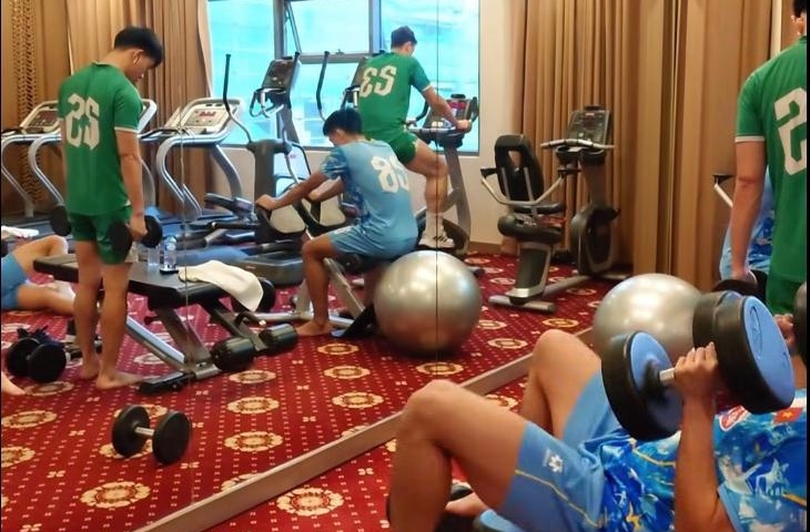 ĐT Việt Nam rèn thể lực trước ngày đấu Lào