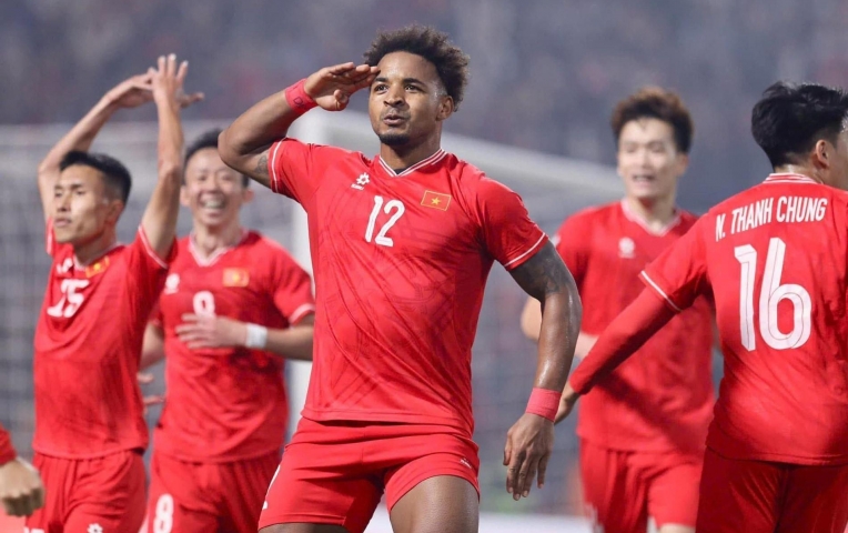 CHÍNH THỨC: Xuân Son tái xuất trong màu áo ĐT Việt Nam