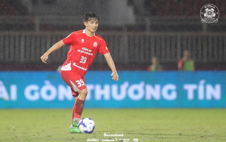 HLV Huỳnh Đức khen hết lời tiền vệ lỡ hẹn SEA Games 33