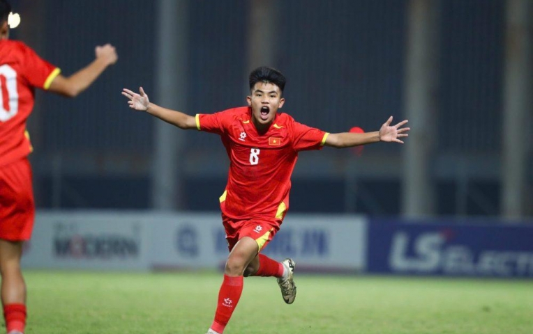 Tiền vệ U17 Việt Nam được AFC vinh danh
