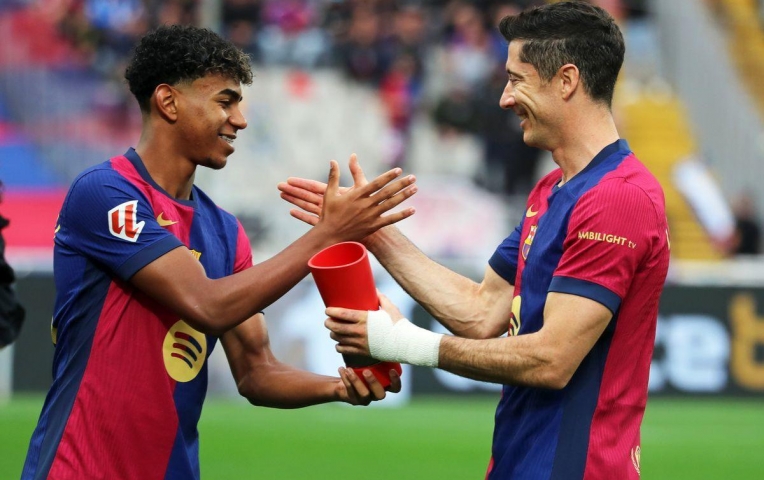 Lewandowski cảnh báo sốc Yamal, ám chỉ Quả bóng vàng bị 'dàn xếp'