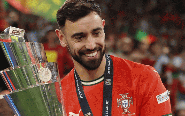 Bruno Fernandes: 'Nuno Mendes thật sự ngoài sức tưởng tượng'