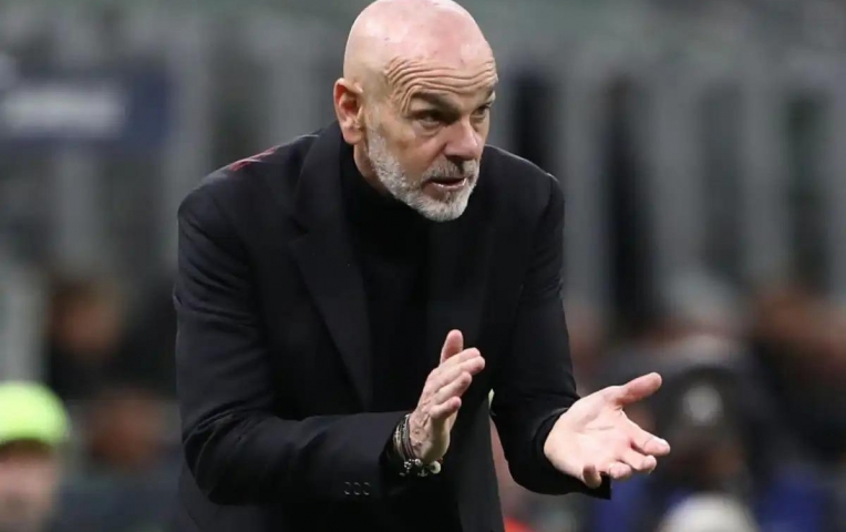 Làm phật ý Ronaldo, HLV Stefano Pioli rời Al-Nassr
