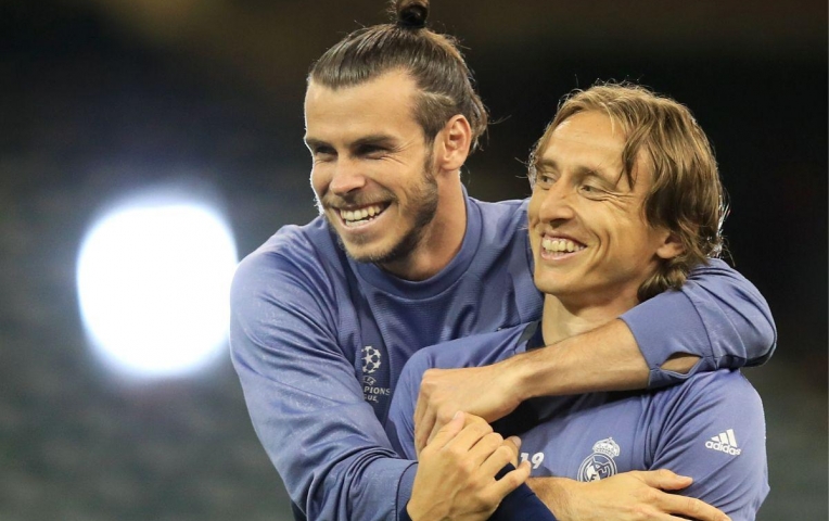 Gareth Bale tái xuất làng túc cầu