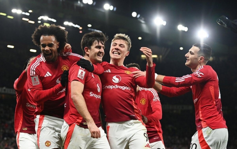 Ngôi sao trụ cột hối hận vì chọn Manchester United
