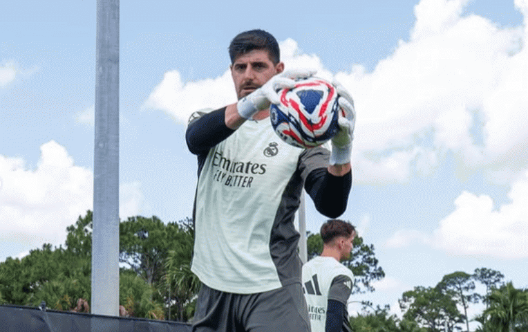 Courtois đáp trả những chỉ trích về FIFA Club World Cup