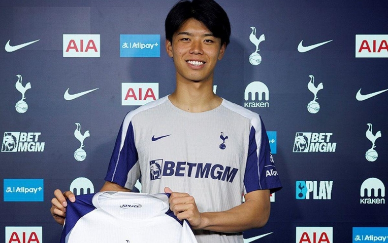Chính thức: Tottenham chốt trung vệ vô hiệu hóa được Cristiano Ronaldo