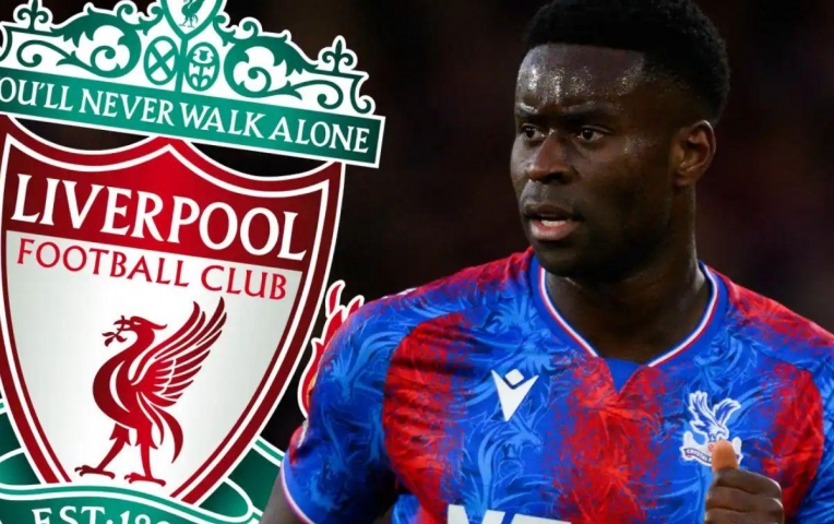 Thay Konate, Liverpool tung đòn cuối cho mục tiêu hàng thủ