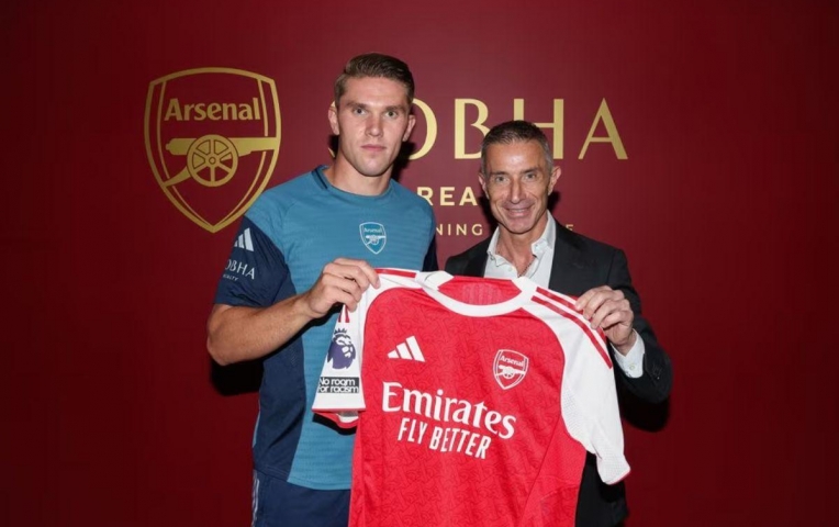 CHÍNH THỨC: Arsenal công bố 'bom tấn' Viktor Gyokeres