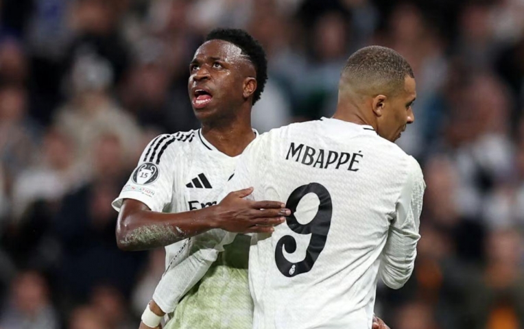 Vinicius 'làm khó' Real Madrid, hé lộ khúc mắc ở bàn đàm phán