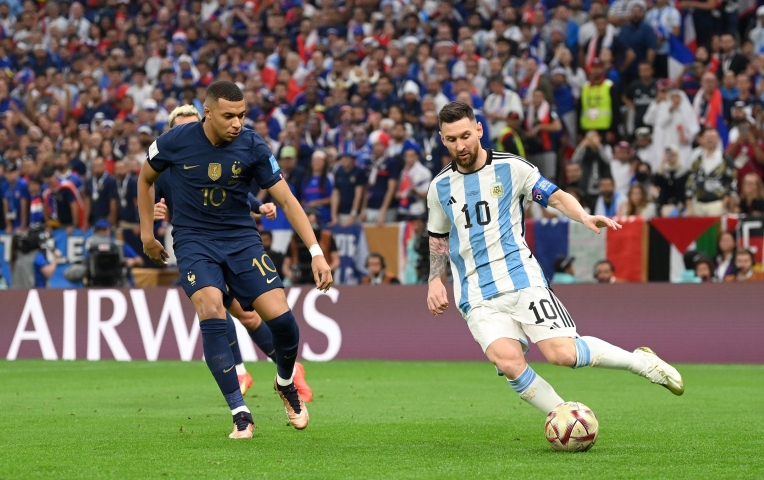 Mbappe từ chối cơ hội 'trả thù' Messi