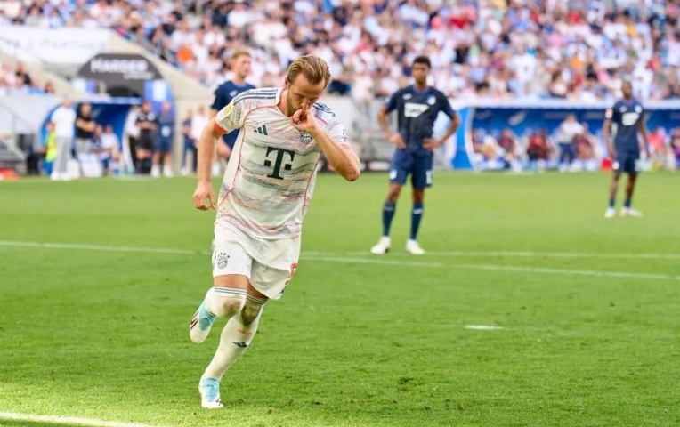 Truyền thông Đức quay xe xin lỗi Harry Kane vì trước đó chê đắt