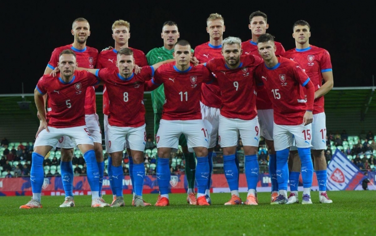 Vừa đoạt suất play-off World Cup, đội tuyển châu Âu lập tức ra án phạt