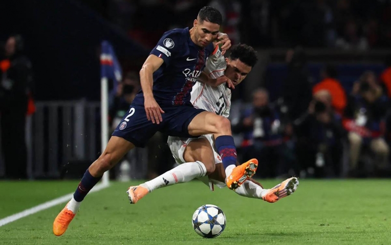 Sao Bayern bị nhân 3 án phạt vì 'chém' Quả bóng Vàng châu Phi