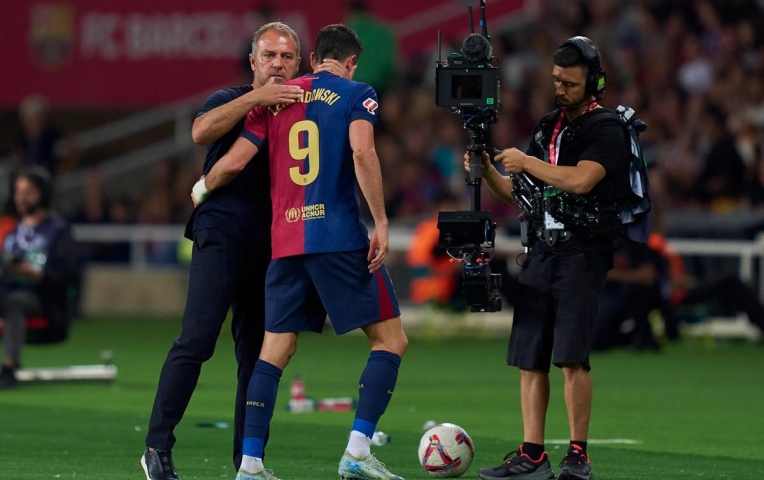 'Lewandowski là trung phong hay nhất thế giới hiện tại'